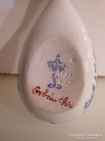 Salt shaker - marked - numbered - antique - mandolin-shaped - porcelain - flawless