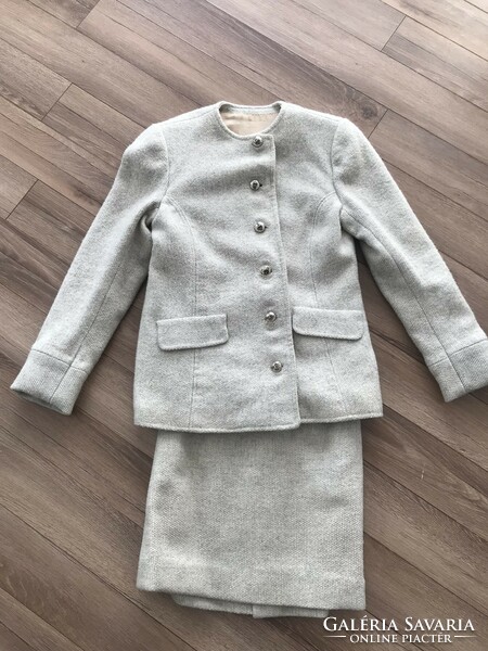 Winter warm wool costume set skirt and jacket top