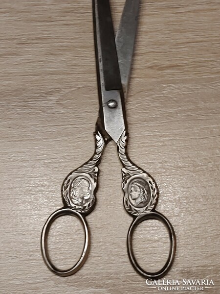 Antique scissors (Joseph Francis - Queen Elizabeth / sisi /)