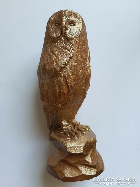 Wood carving of an owl on a rock with anticrez color painting. 15.2 cm high
