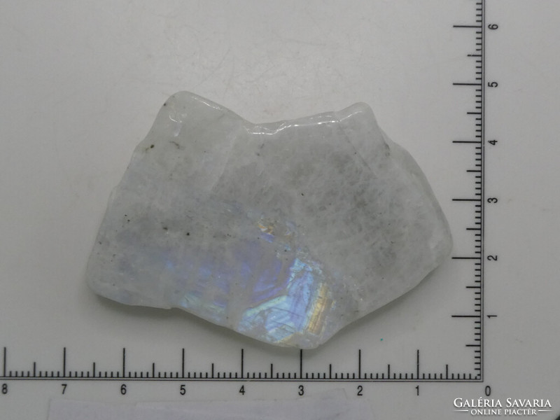 Natural iridescent moonstone mineral. 27 grams