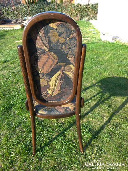 High back thonet chair