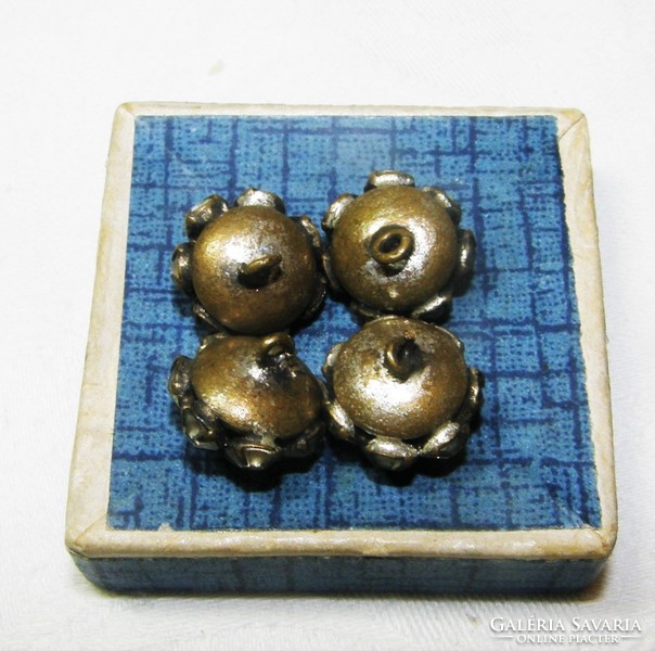 4 antique button buttons decorated with polished stones