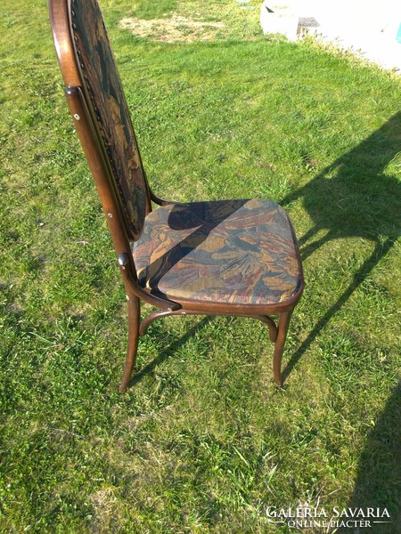 High back thonet chair