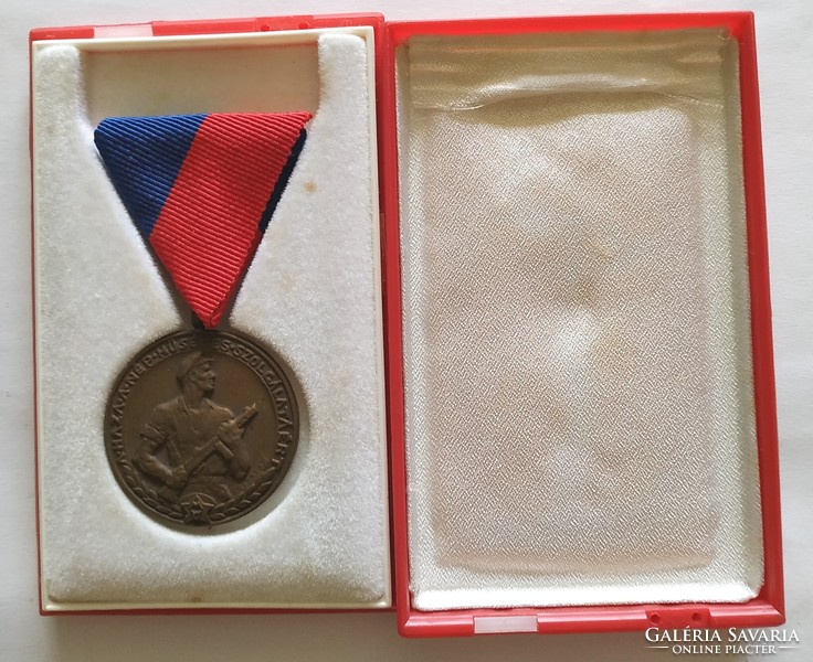 Badge, award