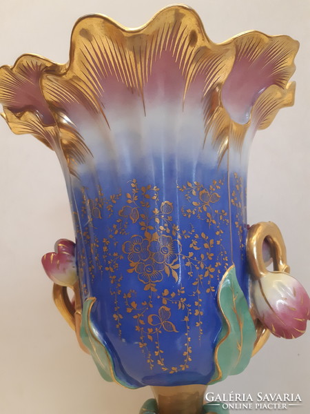 KÜLÖNLEGES!!! Antik bécsi porcelán tulipános váza 1847 Herendi tulipános váza ihletője