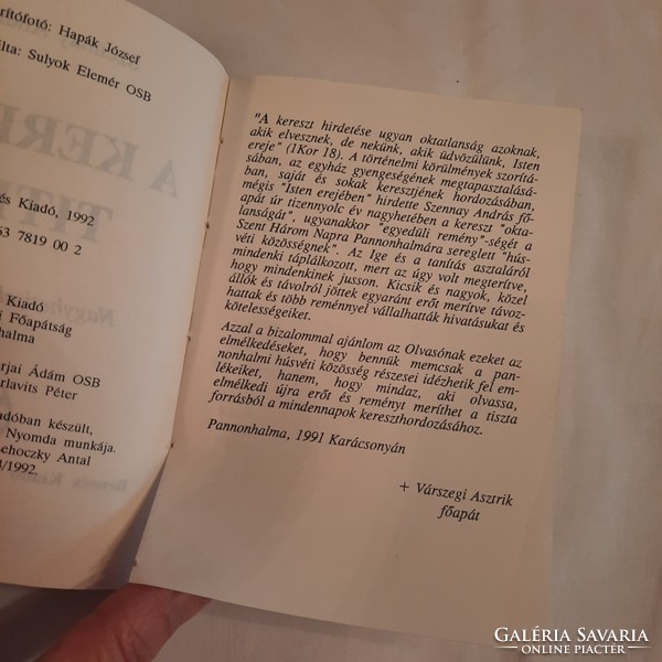 Szennay András: A kereszt titka   Nagyheti elmélkedések   Bencés Kiadó Pannonhalma 1992