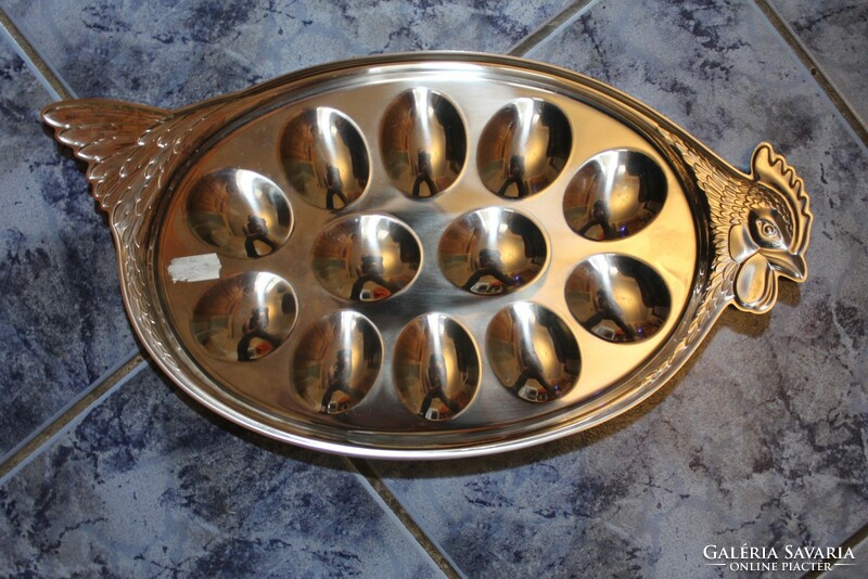 Serving tray for chicken eggs