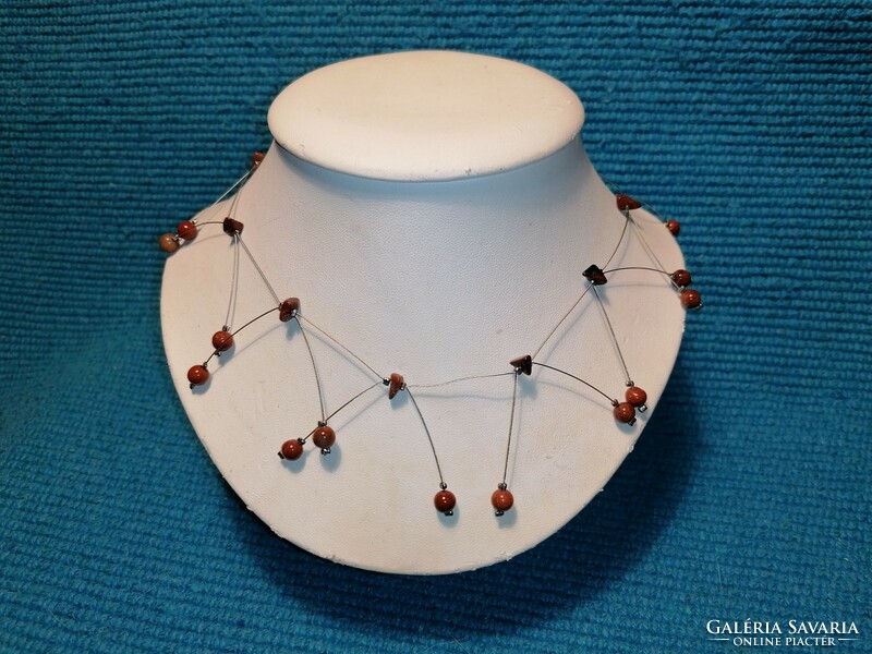 Red jasper necklaces (340)