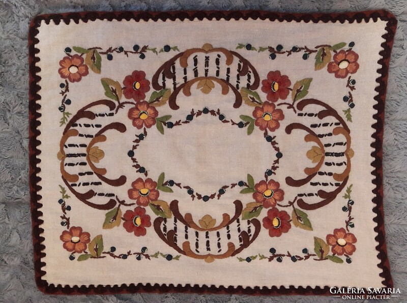 Folk embroidered pillowcase from the retro era 1 (l2890)