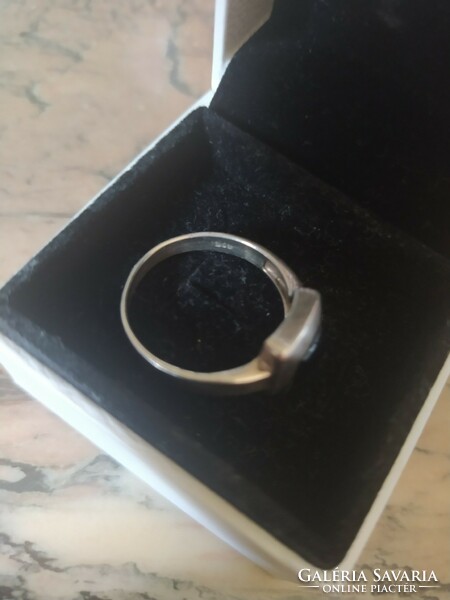 Silver ring with onyx stone - very nice showy art deco piece