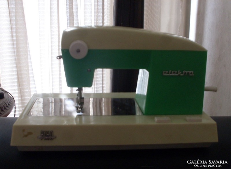 Retro toy sewing machine