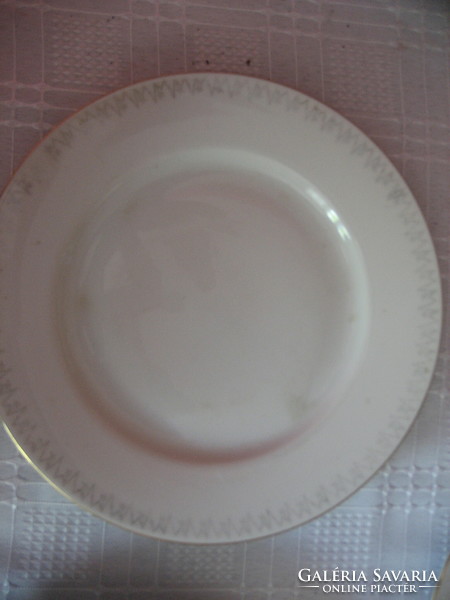 MZ porcelán tányér