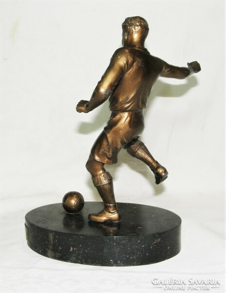 Football player statue - from 1939