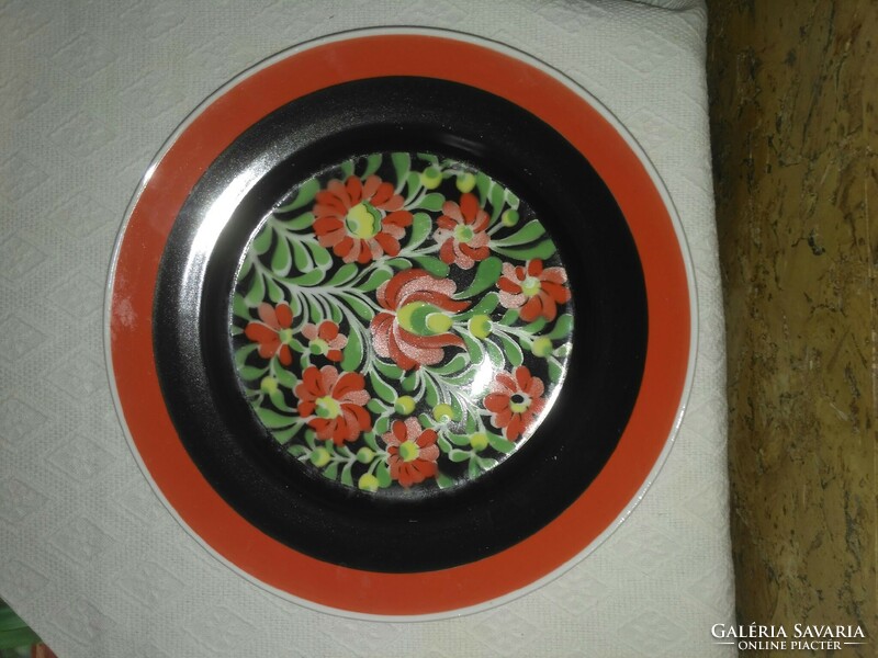 Ravenhouse plate, wall plate
