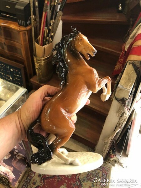 Royal Dux porcelán, ló szober, 28 cm-es nagyságú, hibátlan ritkaság.