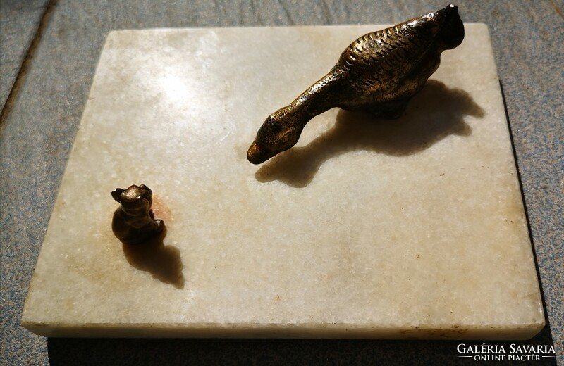 Bronze-copper statue goose puppy Great Dane, bulldog on a marble base, leaf weight Viennese bronze small