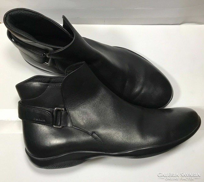 PRADA SORSZÁMOZOTT LUXUS FEKETE BORJÚBŐR FÉRFI CIPŐ BOKACSIZMA M: 10 / 45 ÚJÁR: 680 €