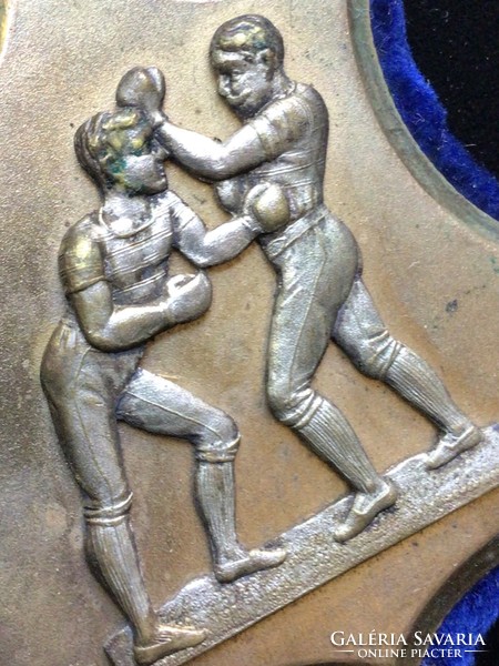 Mac. Hungarian athletic club boxing badge.
