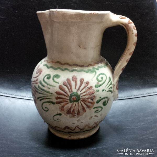 Ceramics, folk objects
