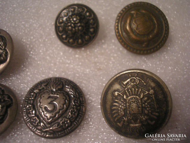 Antique metal buttons 7 pcs.