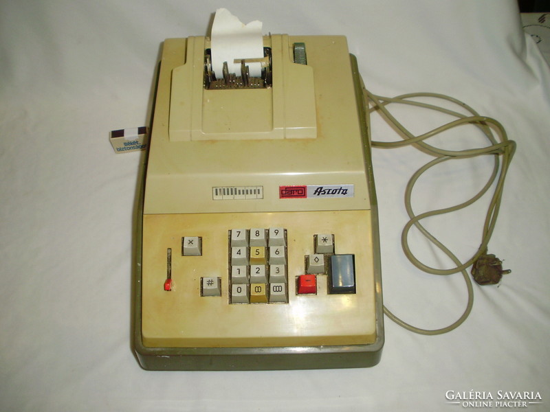 Retro szalagos pénztárgép, számológép "Ascota"