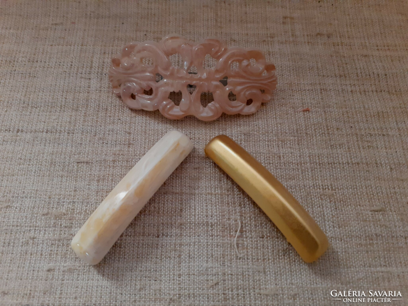 Retro openwork pattern marked French hair clip with two gold-plated back hair clips in one