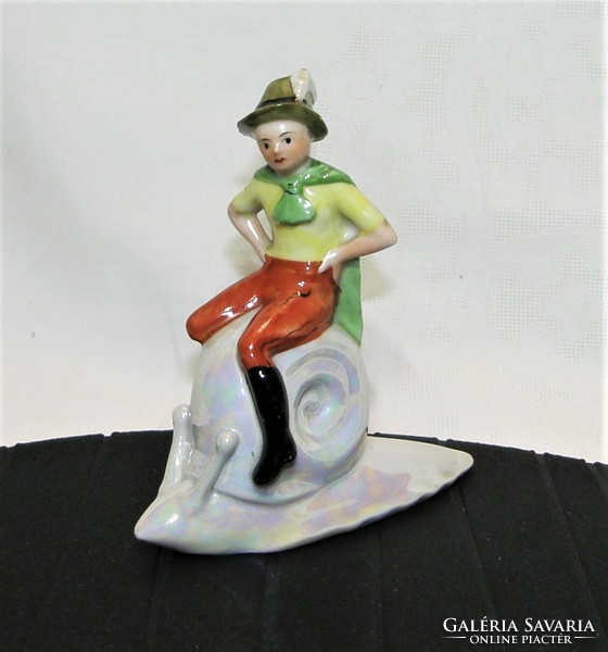 Babszem Jankó - Drasche kézzel festett porcelán figura