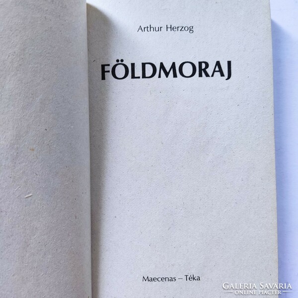 Arthur Herzog: Földmoraj