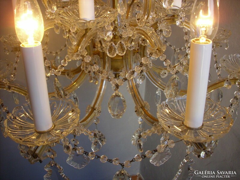 Mary Theresa crystal chandelier with 12 burners