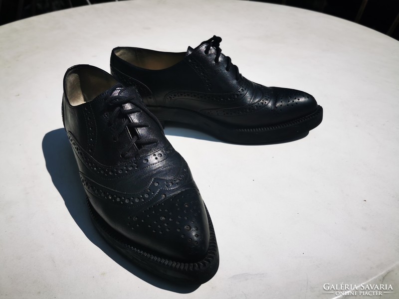 Black leather shoes, 38