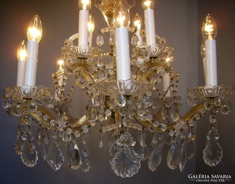 Mary Theresa crystal chandelier with 12 burners