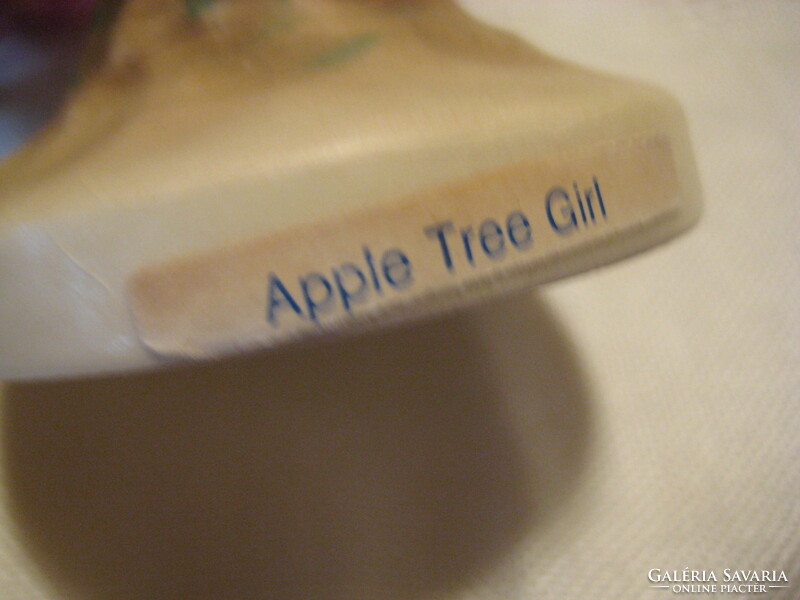 Hummel- Geobel    Apple Tree Girl   16 cm
