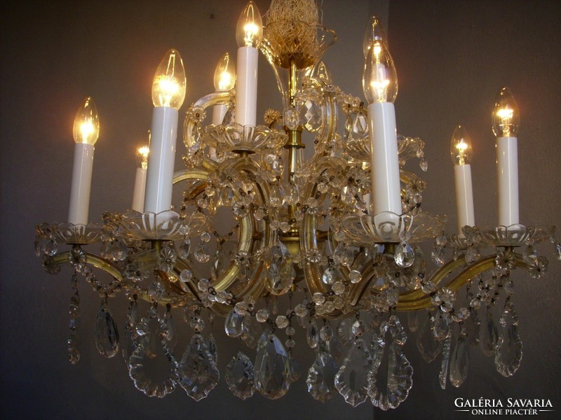 Mary Theresa crystal chandelier with 12 burners