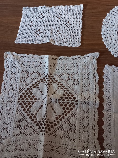 Pack of 12 tablecloths, old pieces