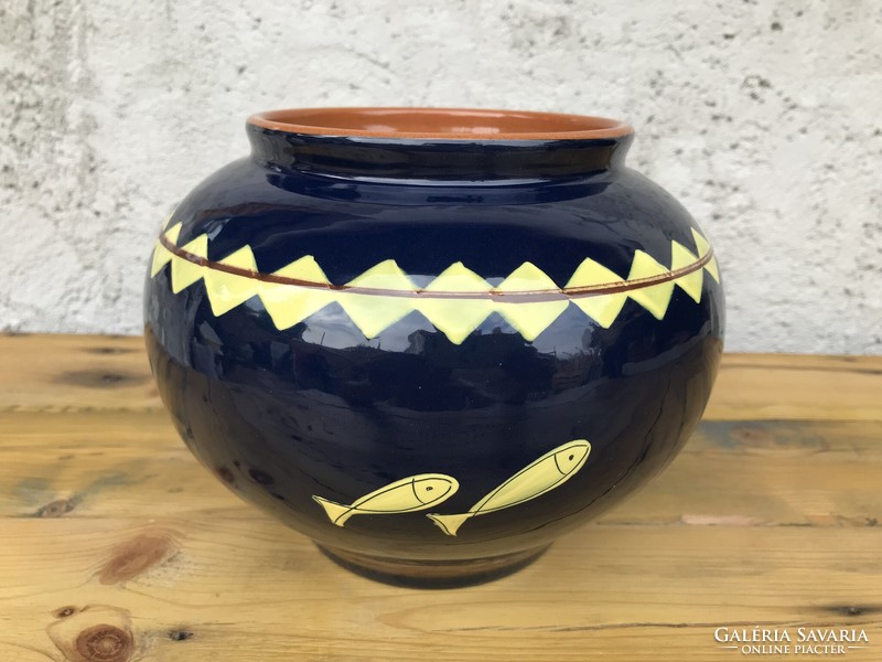 Marked blue vase with fish-fish vase t-224