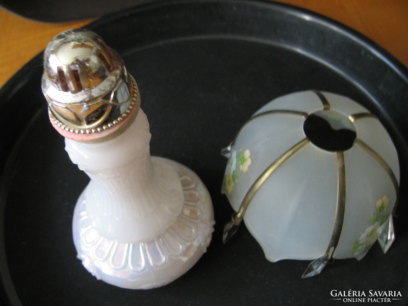Milk glass luster fragrance vaporizing lamp