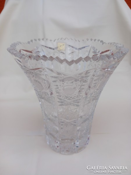 Rogaska luxus kristály váza Boris Kidric tervezés, akár esküvői ajándék is lehet.