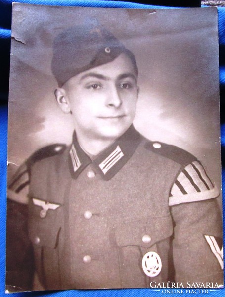 II. Vh. Photo of a soldier. Iii. Reich German soldier photo 16.7 x 22.4 cm
