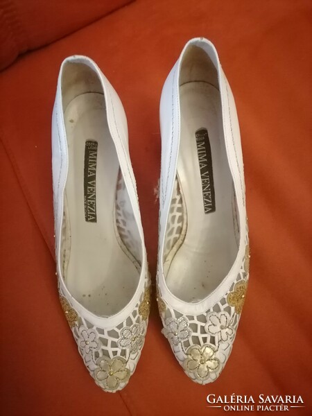They are more beautiful than me plus size elegant casual fine Italian leather shoes 39 pearl white