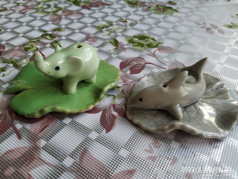 Ceramic ornament, 2 photo holders for sale!