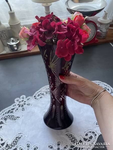 Beautiful ruby, burgundy cut crystal glass vase, 26 cm, flawless.