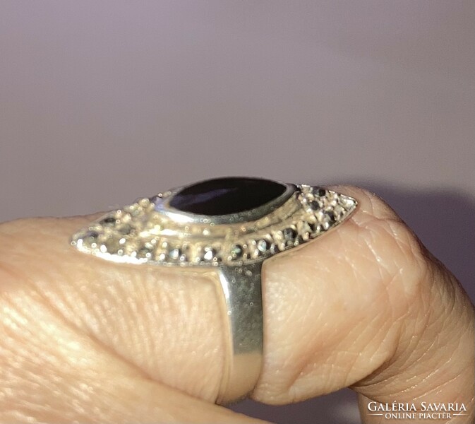 Ezüst gyűrű onix