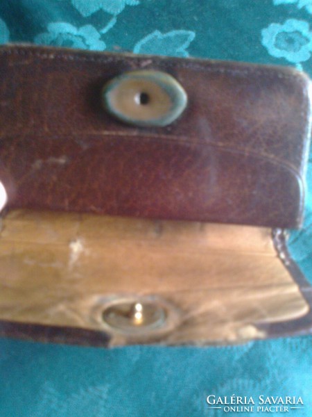 Tiny leather wallet from the early 1900s