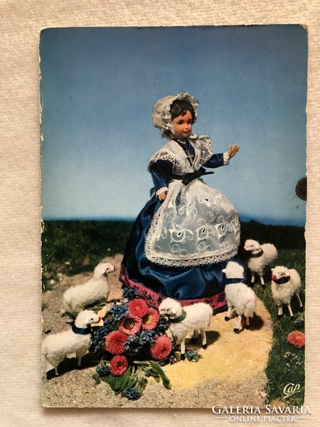 Régi francia " Bella " babás képeslap, postatiszta