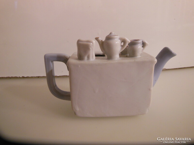 Jug - 12 x 7 x 7 cm - porcelain - flawless