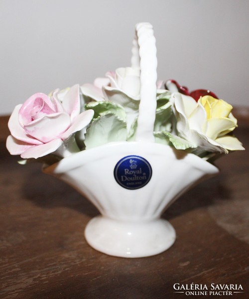 Royal Doulton porcelán rózsás kosár