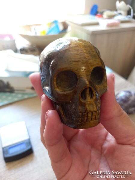 Wonderful tiger's eye skull from Sri Lanka