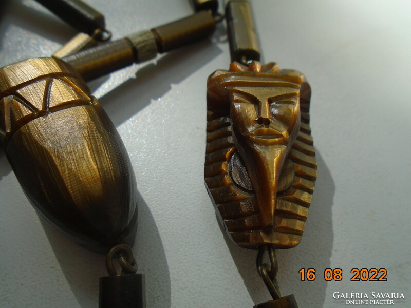 Érdekes nyakék Kézzel faragott tigrisszem Tutanhamon és felesége  medálokkal , cső gyöngyökkel