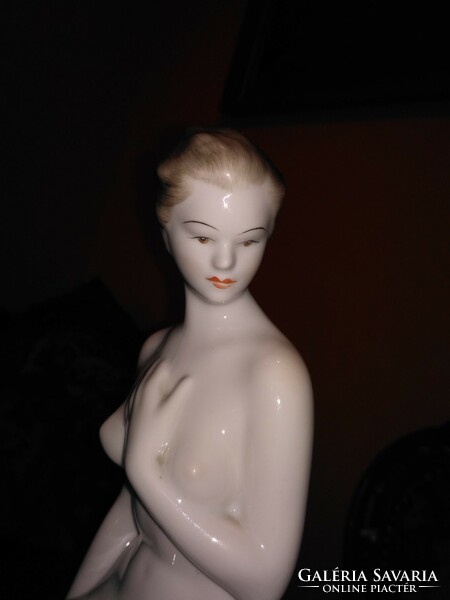 Hollóháza female nude sculpture (30 cm) for sale